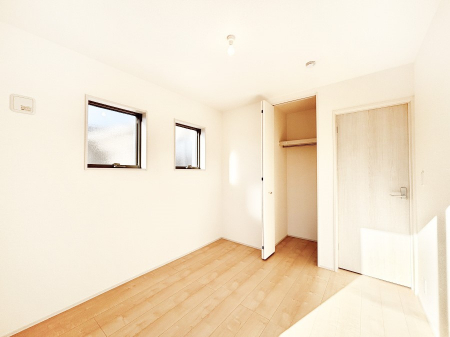 �Q���@�g���₷���`�Ńx�b�g��Ƌ�̒u�����ɂ����邱�Ƃ�����܂���B   