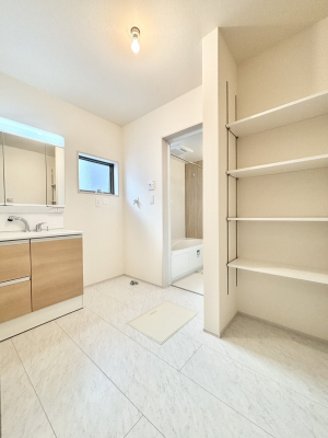 ���̑��@�^�I������ʗp��̃X�g�b�N�ނ�u����֗��ȉ��I���̒E�ߏ�B