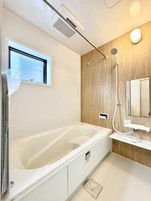 �����@����̔�����₷��؂ȃo�X�^�C���B�������Ƃ����C���y����Ŕ����Ƃ肽���ł��ˁI  