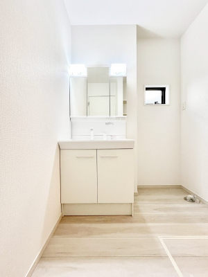 ���ʑ�E���ʏ��@���[�͂Ƌ@�\���ɗD�ꂽ���ʉ��ϑ�