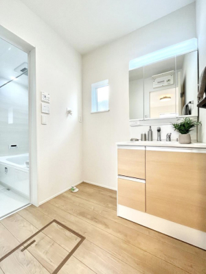 ���̑��@�������̂�����K��Ԃł��B�����̐g�x�x���C�����ǂ����g�������܂��B 