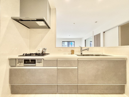 �L�b�`���@�������������I�ɁA�y�����I�V�X�e���L�b�`��  �@