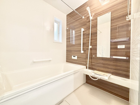 �����@����̔�������Ă���閾�邢�������̂���o�X���[��