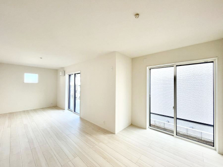 ���̑����ρ@�傫�ȑ����炽���Ղ�̗z���ƕ����������郊�r���O  