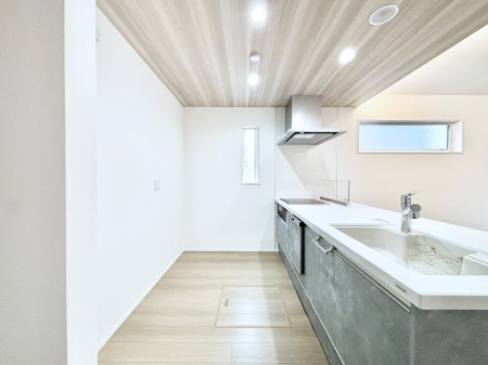 Lb`@u₩ȕʂ蔲Lb`B̂Ŗ邭Cɂ𗧂܂B