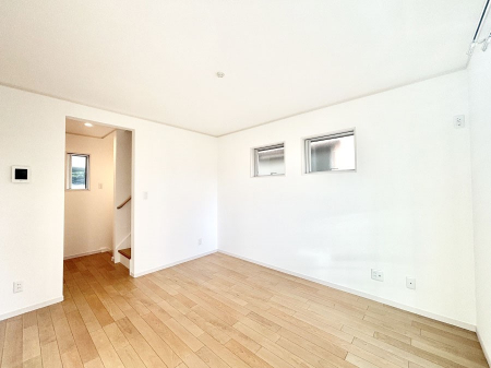 ���r���O�@�������������͋C�̂k�c�j�͉Ƒ��݂�Ȃ̉��K���  