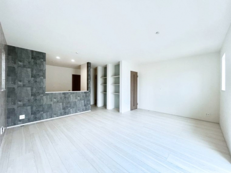 rO@18.37̂kcj͉Ƒ݂Ȃ̉KԁIƑ̂Ȃ厖ȃXy[XłB 