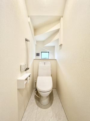 gC@gC1K2KꂼɔzuĂĂƂĂ֗łB 