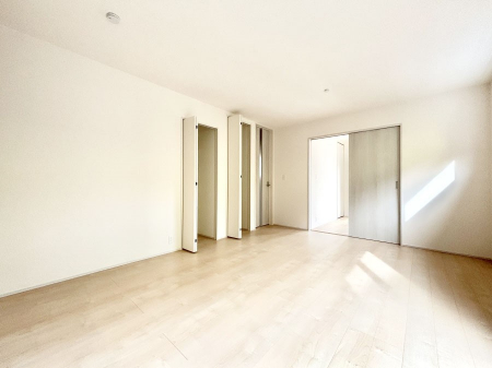 ���r���O�@�������������͋C�̂k�c�j�͉Ƒ��݂�Ȃ̉��K���  