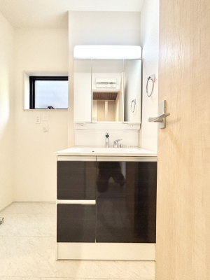 ���ʑ�E���ʏ��@�傫�����₷���O�ʋ��Ő�����������ʑ�́A�g�����Ȃ݃`�F�b�N�┧�̂������ɂ������߂ł��B 