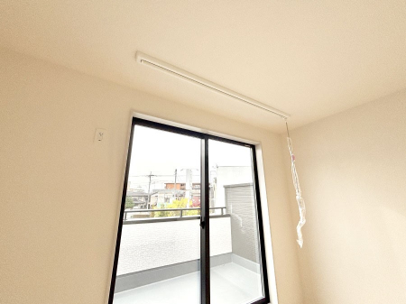 ���̑����ρ@�����������|�[���B�~�J��ԕ��̎����ɑ劈�􂵂܂��B  