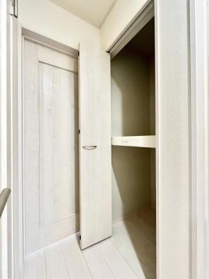 ���̑����ρ@�L�����[�B�|�������G�߂̏��������[���邱�Ƃ��ł��܂��B