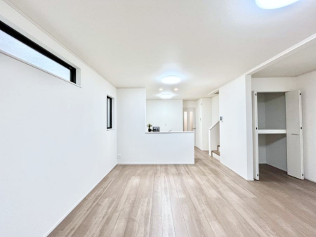 ���̑����ρ@���r���O�K�i�A������؂ȉƑ��ƃR�~���j�P�[�V�������Ƃ��Ƒ��v���̊Ԏ��