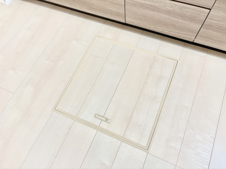 ̑ρ@[tIpiEpi̎[ɂ劈B