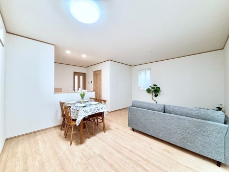 ���̑����ρ@�Ƒ������R�ƏW�܂�e���̃X�y�[�X�ɂȂ肻��