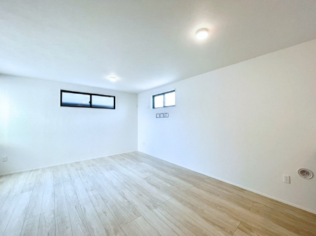 ���̑����ρ@�Ƒ������R�ƏW�܂�e���̃X�y�[�X�ɂȂ肻��