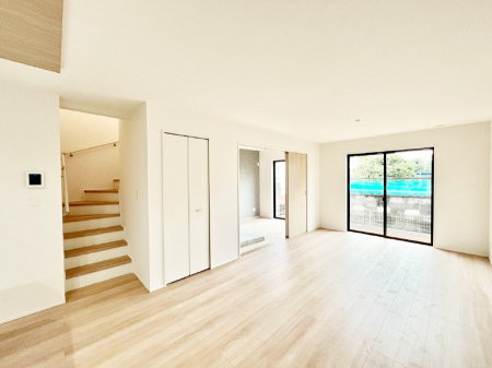 ̑ρ@אڂ̘aJ΂ɍLXԂ