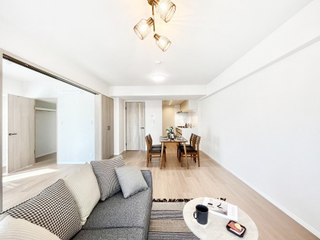 ���r���O�@�������������͋C�̂k�c�j�͉Ƒ��݂�Ȃ̉��K���