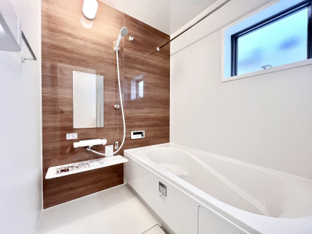 �����@����̔�������Ă���閾�邢�������̂���o�X���[���@