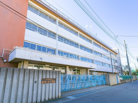 ���ӊ��@���w�Z 900m ����s���씵���J���w�Z