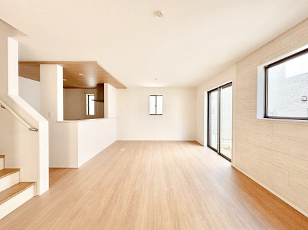 ���̑����ρ@���邢�z���������A�����̕��͋C�ɖ��������_�C�j���O�B