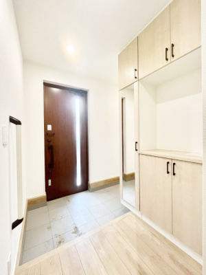 ց@ʔ͂Ƒ̎ʐ^G߂̃CeAŏIƂĉoł܂