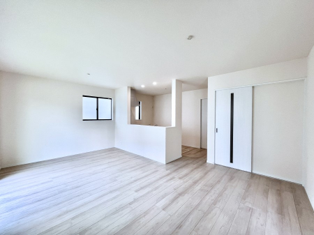 ���̑����ρ@�Ƒ������R�ƏW�܂�e���̃X�y�[�X�ɂȂ肻��