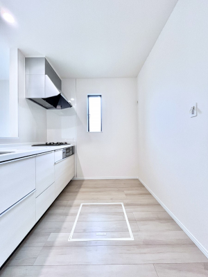 �L�b�`���@�u�₩�ȕ����ʂ蔲����L�b�`���B��������̂Ŗ��邭���C�ɂ��𗧂��܂��B