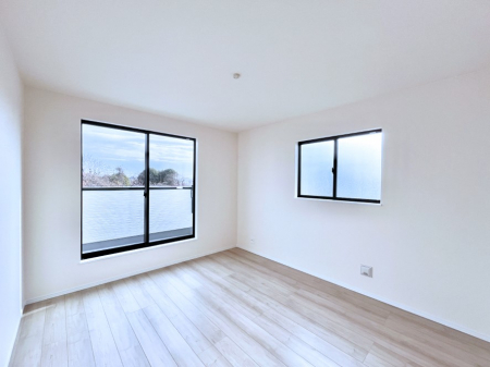 �Q���@���邢�o���R�j�[�T�C�h�ɗm����ݒu�B�ڊo�߂̗ǂ��Q���ɁB 