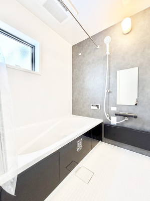 �����@����̔�������Ă���閾�邢�������̂���o�X���[��