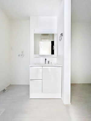 ʑEʏ@Ƃ̐ʃXy[XŒ̐gxxX[Y