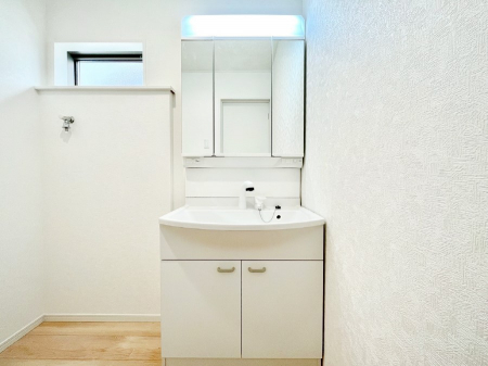 ʑEʏ@X^COɕ֗ȎOʋA~[LrlbgōׂXbL