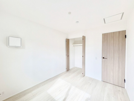 �Q���@�g���₷���`�Ńx�b�g��Ƌ�̒u�����ɂ����邱�Ƃ�����܂���B   