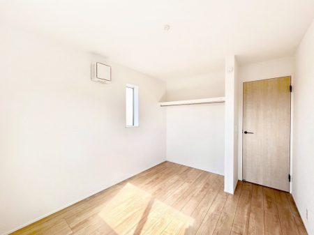 �Q���@�g���₷���`�Ńx�b�g��Ƌ�̒u�����ɂ����邱�Ƃ�����܂���B   