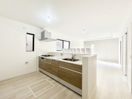 �L�b�`���@���������Ȃ��炲�Ƒ��Ƃ̉�b���y���߂�ΖʃJ�E���^�[�L�b�`��