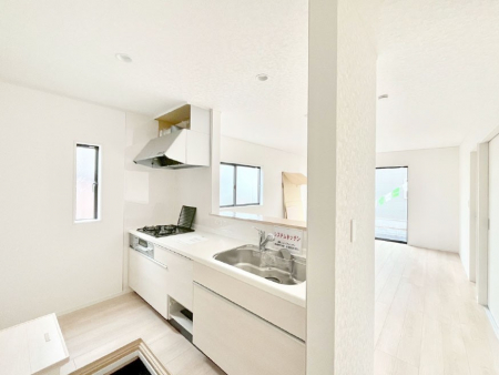 Lb`@̂閾邢Lb`BCɂ𗧂܂B 