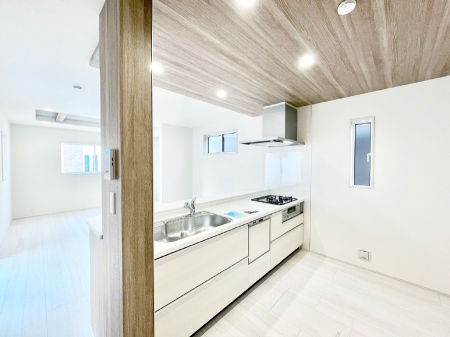 �L�b�`���@���������Ȃ��炲�Ƒ��Ƃ̉�b���y���߂�ΖʃJ�E���^�[�L�b�`��