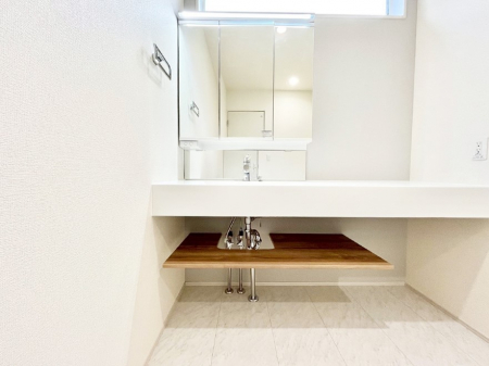 ���ʑ�E���ʏ��@���[�͂Ƌ@�\���ɗD�ꂽ���ʉ��ϑ�