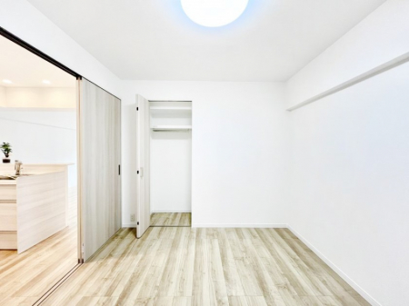 q@N[[bgt̂ŃXbLƂԂł芰܂B