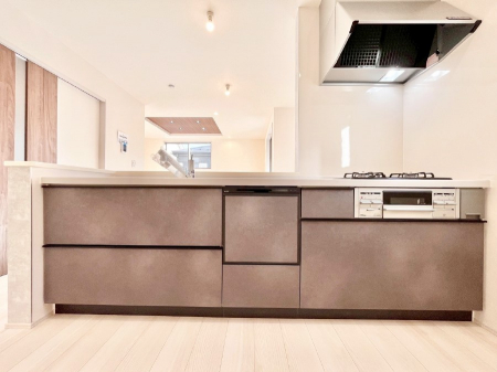 �L�b�`���@�������������I�ɁA�y�����I�V�X�e���L�b�`��  �@