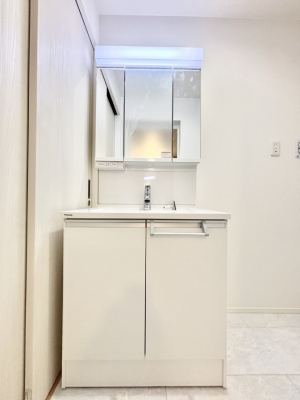 ���ʑ�E���ʏ��@�傫�����₷���O�ʋ��Ő�����������ʑ�́A�g�����Ȃ݃`�F�b�N�┧�̂������ɂ������߂ł��B 