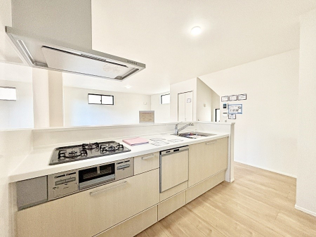 Lb`@JE^[zɊyׂB̂ƔȂ肻łˁB