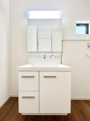 ʑEʏ@傫₷OʋŐʑ́AgȂ݃`FbN┧̂ɂ߂łB 