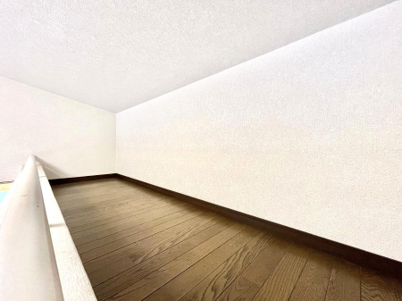 ̑ρ@[قɂACfAŉKԂɑϐgI  