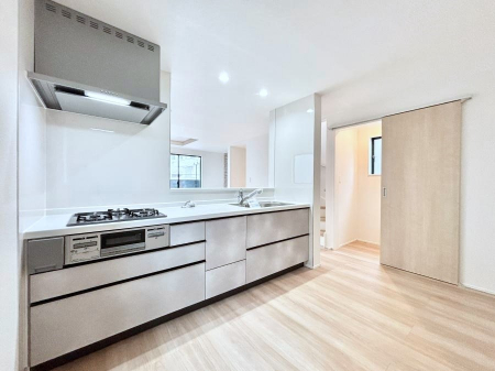 �L�b�`���@�J�E���^�[�z���Ɋy����������ׂ�B�����̂������������Ɣ��������Ȃ肻���ł��ˁB 