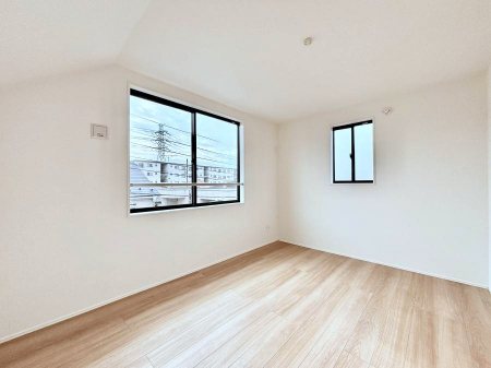 ���̑����ρ@2�ʍ̌����m�ۂ������邢��ԁB�Ƒ��݂�Ȃ����K�ȕ�炵����������݌v�ł��B