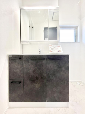 ʑEʏ@傫₷OʋŐʑ́AgȂ݃`FbN┧̂ɂ߂łB 