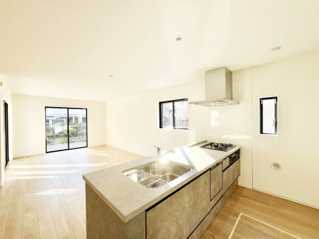 �L�b�`���@���������Ȃ��炲�Ƒ��Ƃ̉�b���y���߂�ΖʃJ�E���^�[�L�b�`��