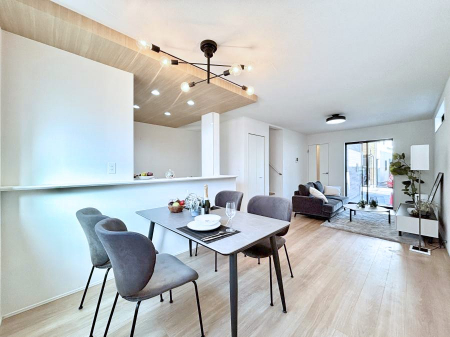 ���̑����ρ@�Ƒ������R�ƏW�܂�e���̃X�y�[�X�ɂȂ肻��