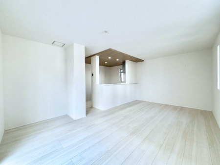 ���r���O�@�傫�ȑ����炽���Ղ�̗z���ƕ����������郊�r���O